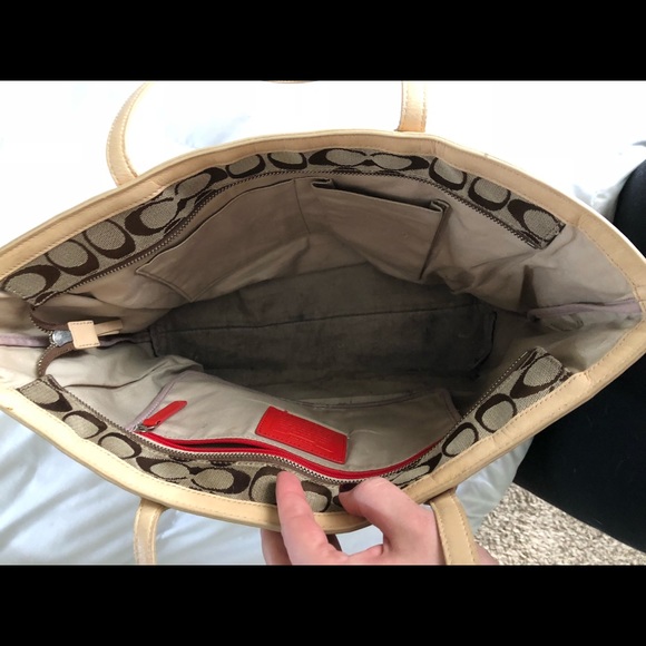 Coach purse - Picture 4 of 5